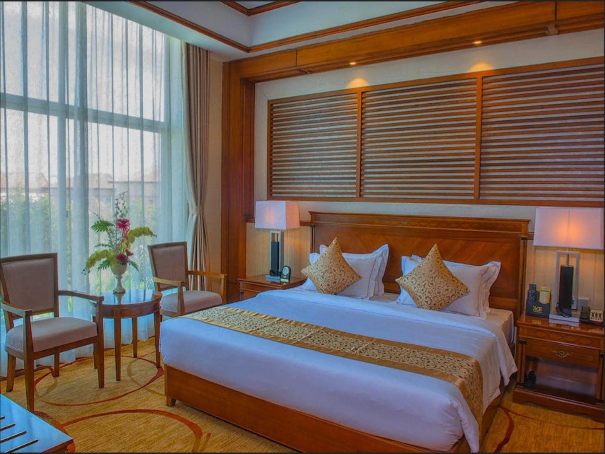 Hotel Royal Aster Naypyidaw Luaran gambar